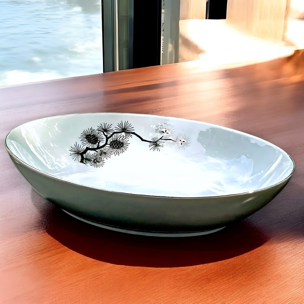 Vintage Fukagawa Arita Japan 904 Hand Painted Pine Cone Pattern Serving Bowl